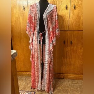 Cupshe Boho Orange and White Paisley Kimono